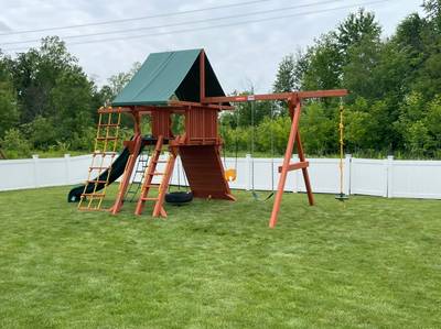 Woodplay 6 combo 2 swingset Avon, OH